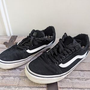 Vans Low Top Sherpa Lined Black And White Suede Shoes Men 10.5